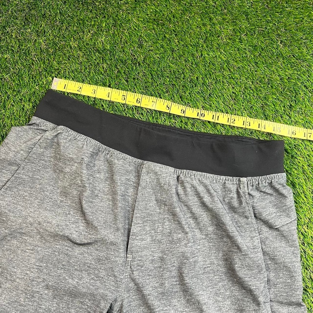 Lululemon Pace Breaker Shorts Men's Large Gray Heather Athletic Running Gym Wear - Picture 4 of 6